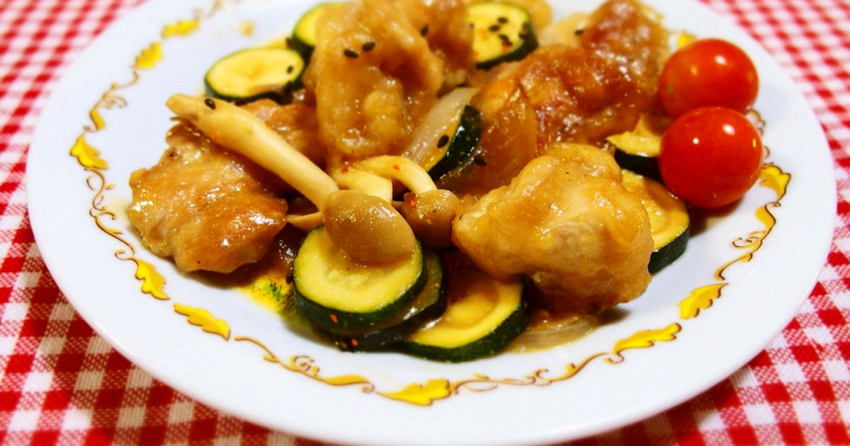 蝶ネクタイ、ズッキーニ、ニンジン、鶏肉のレシピ