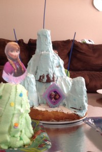 お城ケーキ＊エルサの氷の城＊