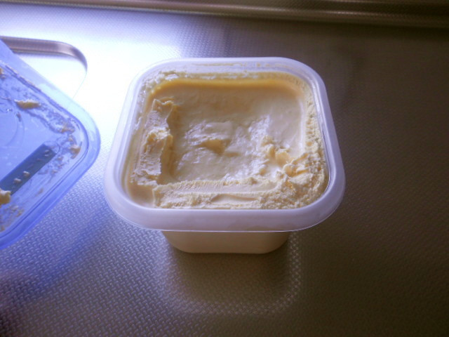 全卵使用、冷凍マンゴーでアイスクリームの画像