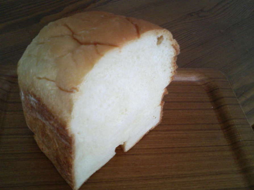 ホエーでシンプルふわふわ食パン（HB)の画像
