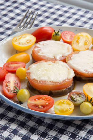 ローザビアンカとトマトのステーキの写真