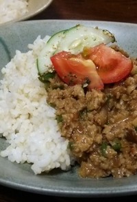 ベジジャージャー丼