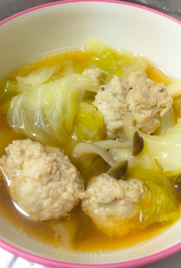 生姜肉団子とキャベツしめじスープ
