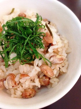* 福豆と梅塩昆布の炊き込みご飯 *