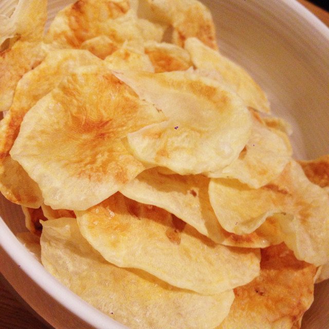 電子レンジ☆ノンフライポテトチップス by Caolii 【クックパッド】 簡単おいしいみんなのレシピが395万品