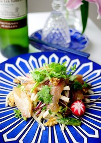 パクチー好きのアジア風･鯛の刺身サラダ