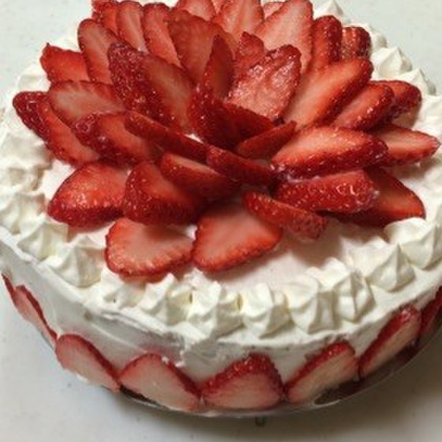 本格いちごデコレーションケーキ レシピ 作り方 By ゅちーな クックパッド 簡単おいしいみんなのレシピが350万品 本格いちごデコレーションケーキ レシピ 作り方 By ゅちーな クックパッド 簡単おいしいみんなのレシピが350万品