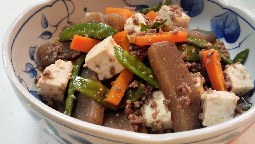 さっぱり麻婆豆腐風♪蒟蒻と彩り野菜の煮物の画像