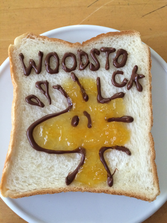 食パンにウッドストック描いてみた。の画像