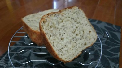 簡単 チアシードの食パン！の写真