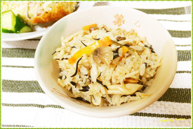 簡単!ツナ缶と昆布の炊き込みご飯☆3合