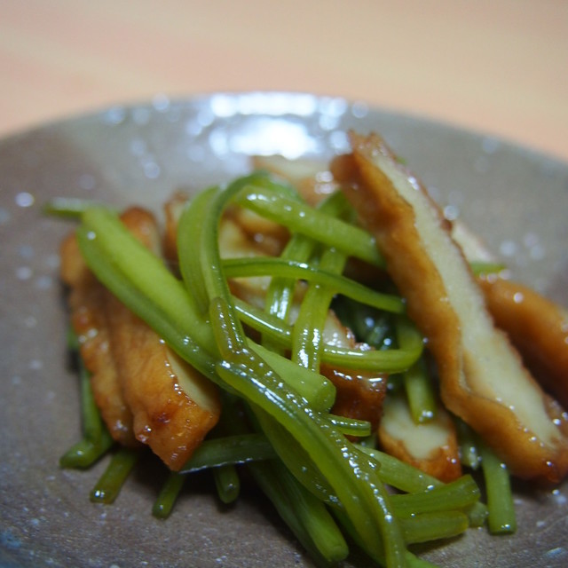 芋の茎の炒め煮 レシピ 作り方 By 針木のぽち クックパッド 簡単おいしいみんなのレシピが351万品