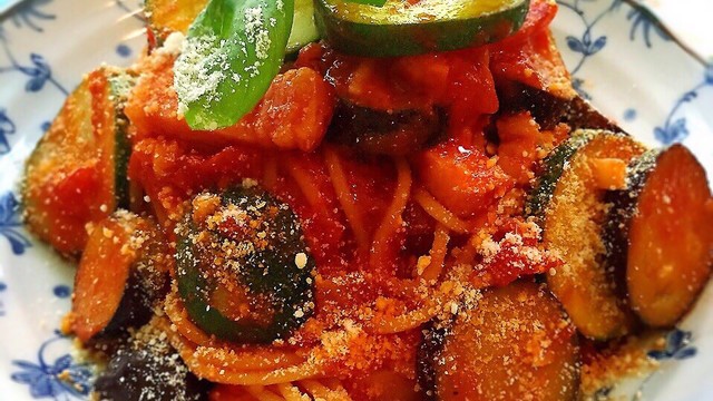 茄子とズッキーニのベーコンパスタ レシピ 作り方 By 裕てんてん クックパッド 簡単おいしいみんなのレシピが355万品