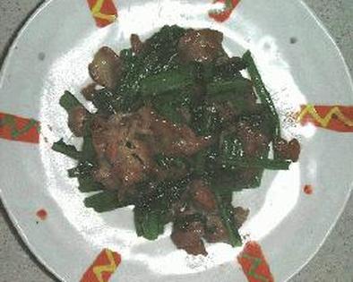 豚肉と小松菜の炒め物の写真