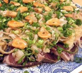 箸が止まらない♪鰹のタタキ