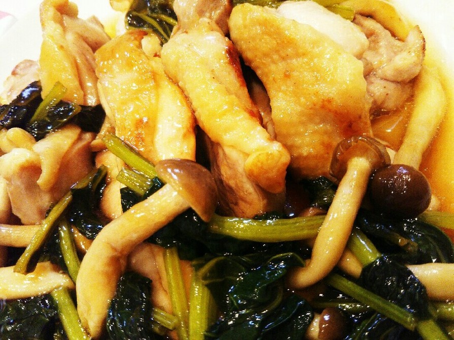 夏のスタミナ炒め❤鶏肉on小松菜しめじ庵の画像