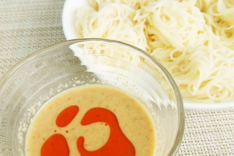 めんつゆとごまドレで簡単坦々つけ麺風素麺 レシピ 作り方 By そうジロー クックパッド 簡単おいしいみんなのレシピが359万品