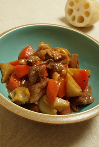 中華風卍鶏もも肉とれんこんの炒め煮