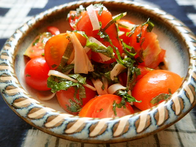 プチトマトと青シソの甘酢和えの画像