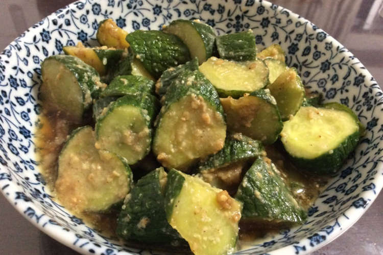 簡単 大量消費 きゅうりの胡麻味噌炒め レシピ 作り方 By サザザさん クックパッド 簡単おいしいみんなのレシピが360万品