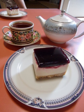 ブルーベリーレアチーズケーキ
