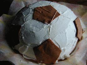 サッカーボールケーキ