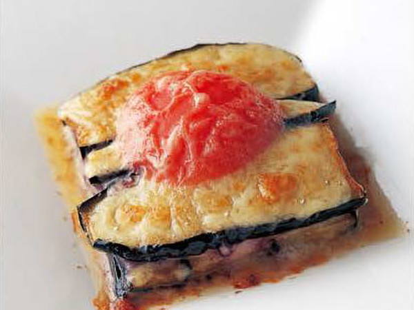 なすとトマトの重ね焼き