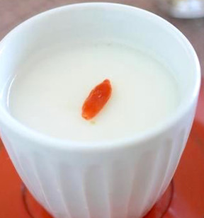 杏仁豆腐 アーモンドエッセンスなしの料理レシピ 6件 クックパッドダイニング