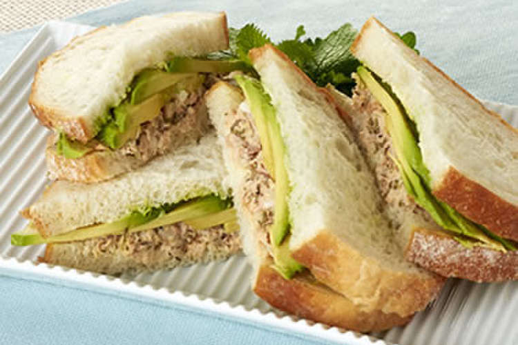 タイム香る ツナとアボカドのサンドイッチ レシピ 作り方 By エスビー食品 クックパッド