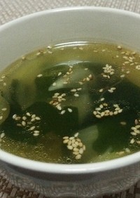 簡単☆わかめと玉ねぎの中華風スープ