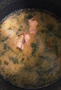 鶏とニラの味噌チゲ風スープ