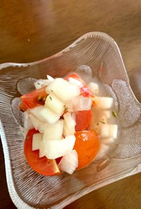 トマトとタマネギのマリネ風サラダ