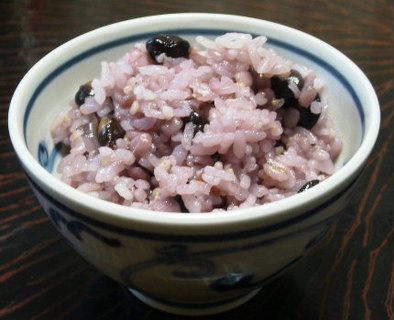 藤ご飯（黒豆ご飯）の写真