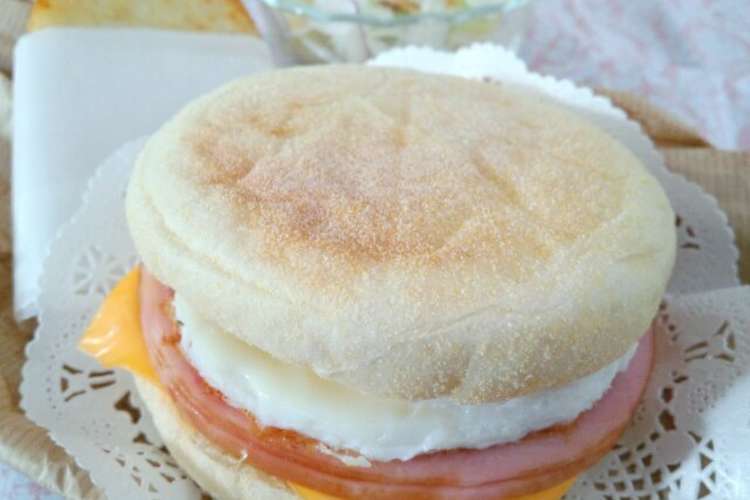 お家で簡単朝マック エッグマックマフィン レシピ 作り方 By もへほっぺ クックパッド 簡単おいしいみんなのレシピが352万品