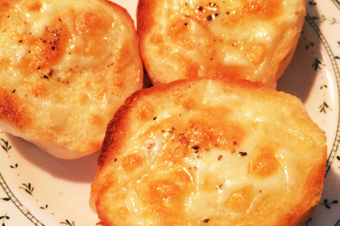 冷凍コストコディナーロールでチーズパン レシピ 作り方 By Fuyu子 クックパッド 簡単おいしいみんなのレシピが378万品