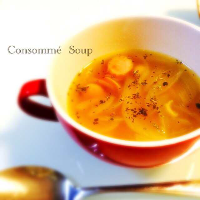 玉ねぎが主！コンソメスープ♡の画像