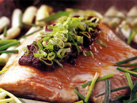 秋鮭のチャンチャン焼き　葱味噌風味の画像