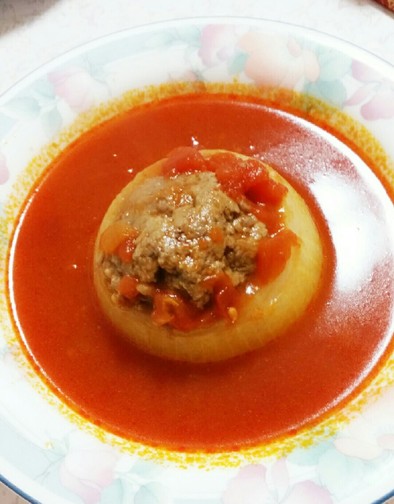 ☆まるごと玉ねぎの簡単トマトスープ☆の写真