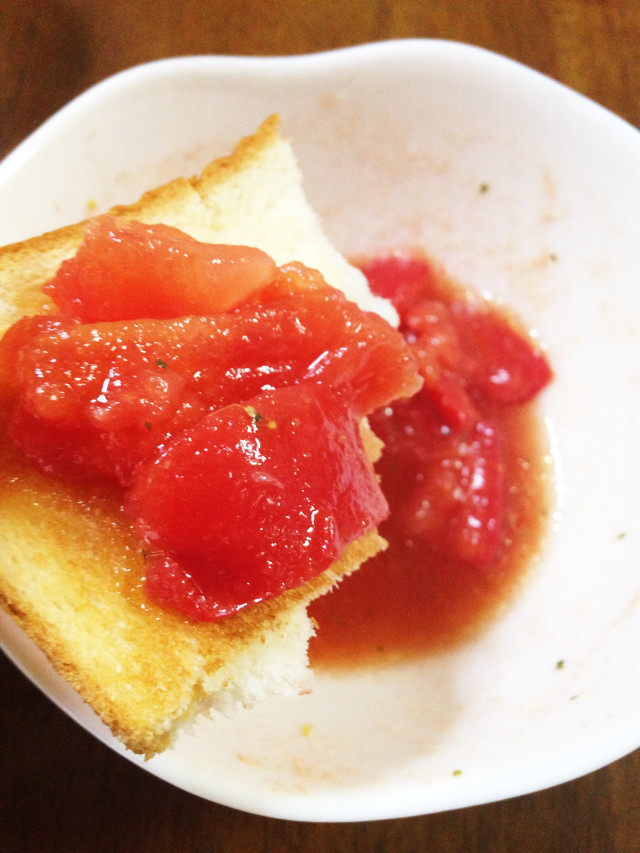 熟れたトマトで！夏バテ防止ブルスケッタ☆の画像