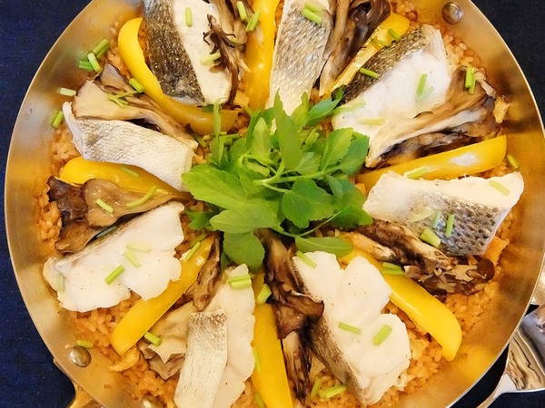 白身魚と舞茸の和風パエリヤ