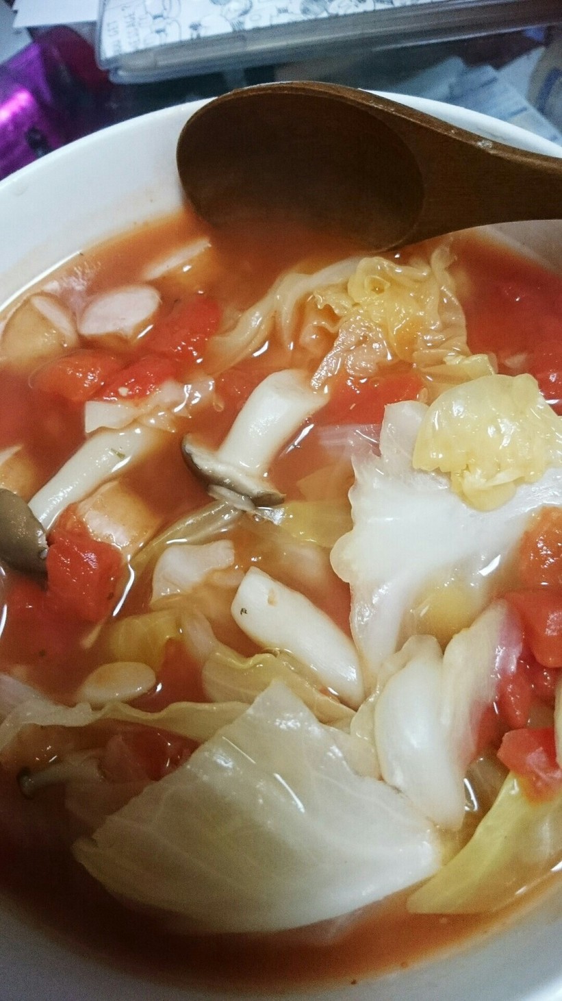 野菜たっぷりトマトスープの画像
