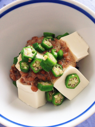10分で美味しいオクラと納豆の豆腐丼 の写真