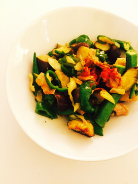 ココナッツオイルで☆夏野菜のカレー炒め