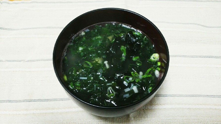 モロヘイヤとわかめの中華スープの画像