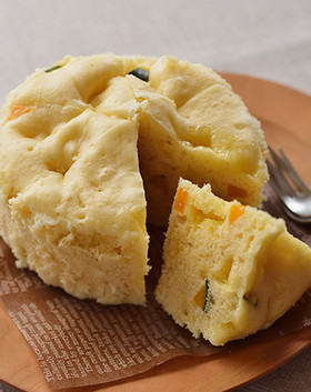 【レンジで簡単】南瓜とチーズの蒸しパン