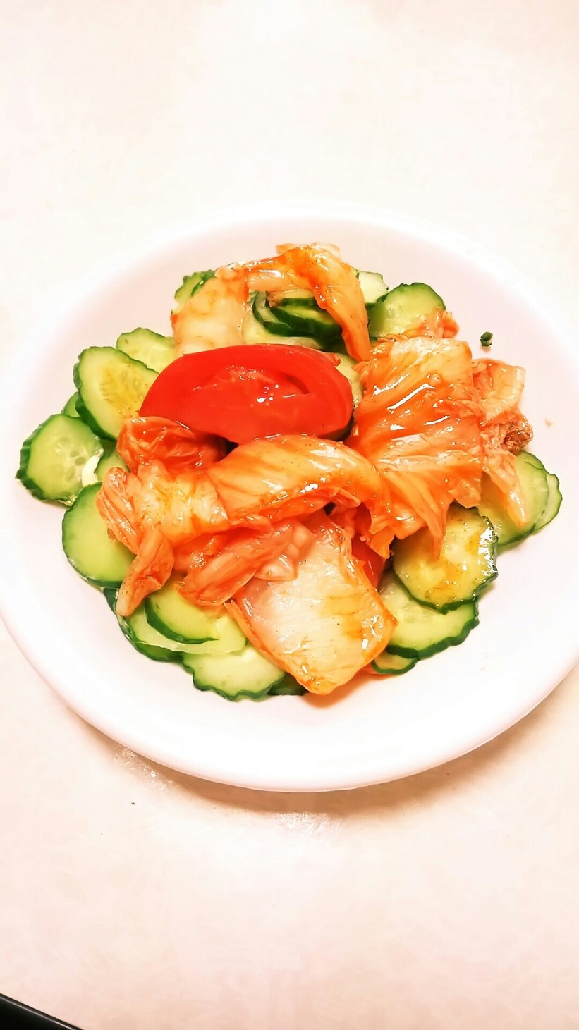 トマトキムチきゅうりサラダの画像