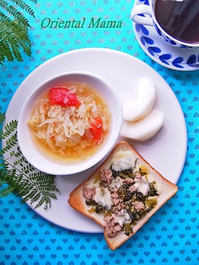 朝ごはんは、高菜ツナチーズトースト