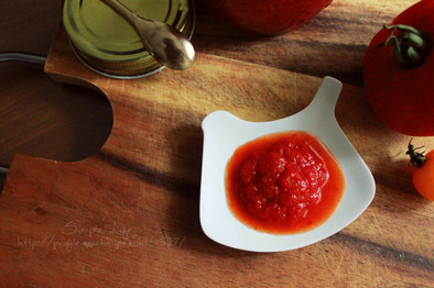 簡単♪完熟トマトの自家製トマトケチャップの写真