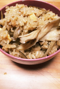 鶏肉とごぼうの炊き込み御飯〜韓国風