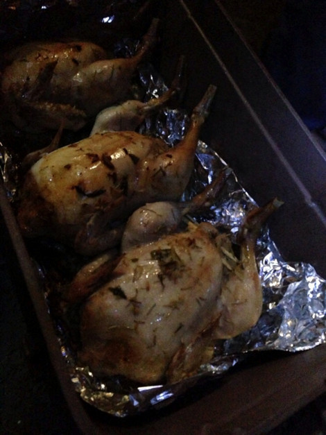 【キャンプメシ】丸鶏のダッチオーブン焼きの画像